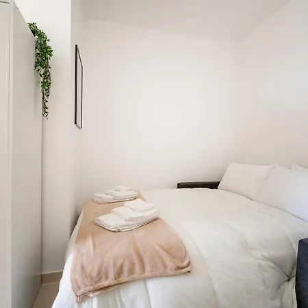 White Horizon Macchie (Bari)